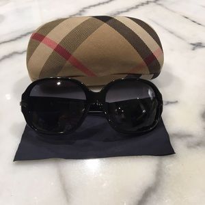 Burberry sunglasses